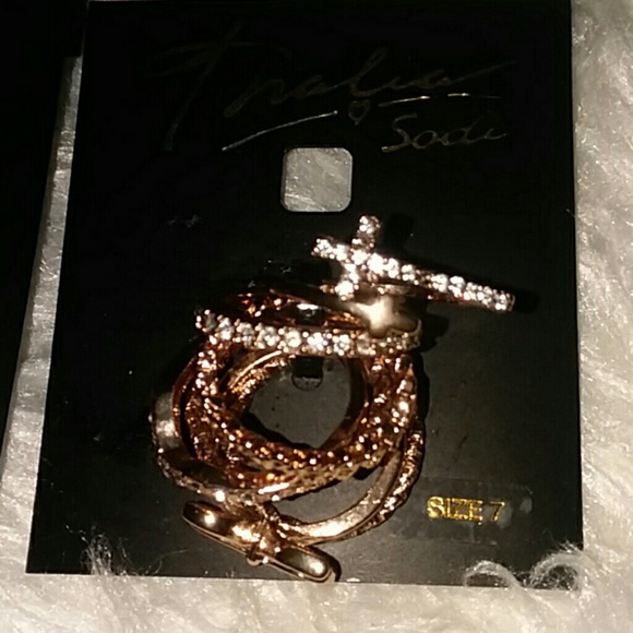 NWT 2 Pc Thalia Sodi Trio Crystal Earrings/Rings - Picture 3 of 8